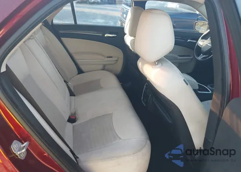 2019 Chrysler 300 Touring из США, поврежденный, VIN 2C3CCAAG7KH590108